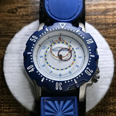 Reloj Cirque Du Soleil Único con Manecillas Circulares, Unisex Adultos - Batería Nueva Foto 1 de 4
