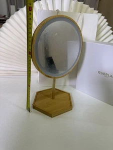 Bambus Kosmetikspiegel mit LED Leuchten für Guerlain Premium Mitglied - Bild 1 von 22