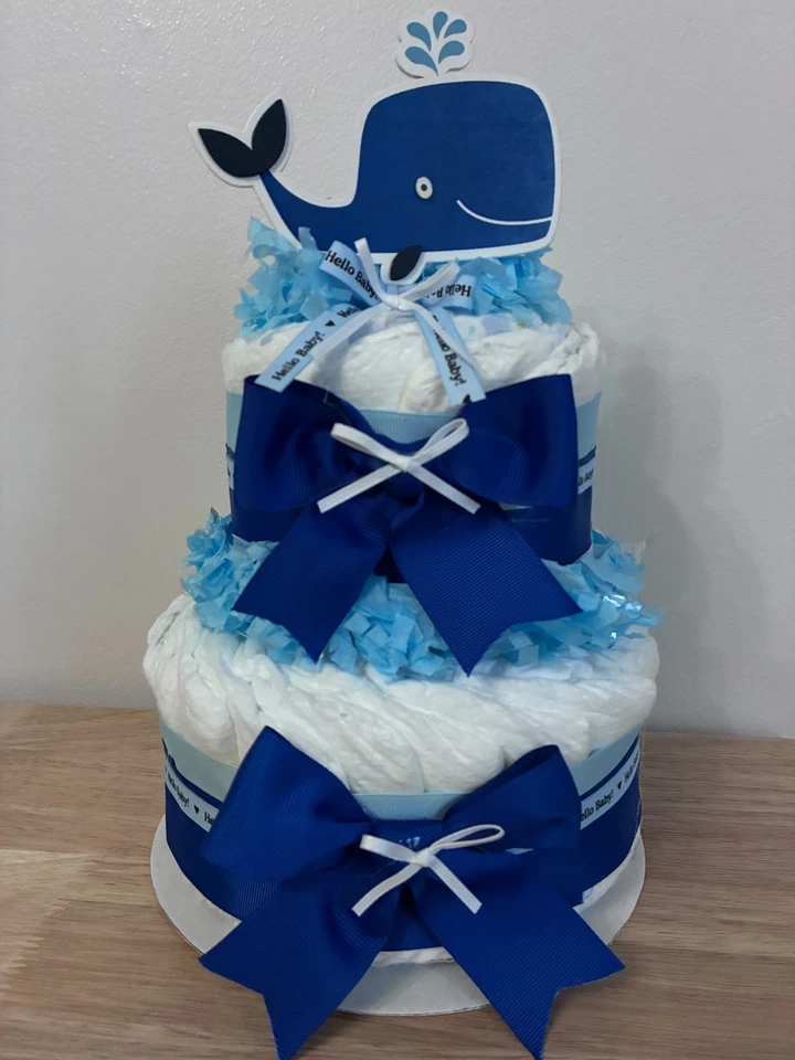 Pastel de pañales temático de ballena azul Baby shower regalo/centro de mesa Foto 1 de 2