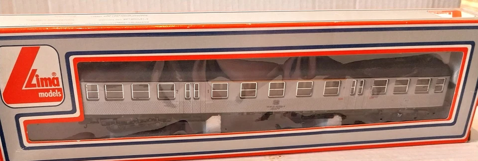 2x   Lima   309156     HO  Gleichstrom Silberling  1 + 2. Klasse  in OVP - Bild 1 von 4