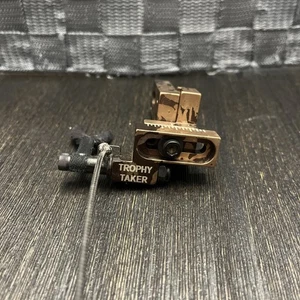 Trophy Taker Pronghorn Drop Away reposaflechas mano derecha camuflaje ENVÍO RÁPIDO GRATUITO - Imagen 1 de 5