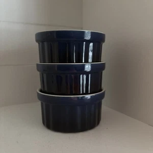 Swiss Pro stapelbare gerippte Pflaume und Creme 6 Oz Keramik Auflaufförmchen - 3er Set - Bild 1 von 6