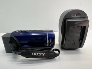 Sony Handycam HDR-CX240 9.2MP 54x Zoom Blue Digital Camcorder - Works Great - Picture 1 of 14