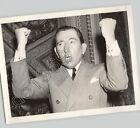 Photo de presse politique du sénateur américain CLAUDE PEPPER FL Gets Rough Washington DC 1941