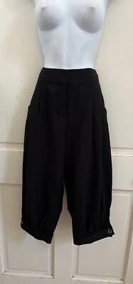 ELEVENSES ANTHROPOLOGIE ¡NUEVO! Culottes negros de crepé de tiro alto con dobladillo abotonado talla 8 Foto 1 de 4