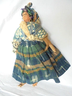 ¿Seminole vintage/antiguo? Muñeca nativa americana hecha a mano con cuerpo de paja Foto 1 de 4
