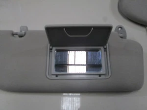 Genuine 2010 Holden Epica EP CDX 2.5L PETROL 07-11 RIGHT SIDE SUN VISIOR - Picture 1 of 11