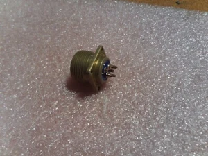 Amphenol STECKER TEIL # 97-3102A-14S-1P (115) NSN: 5935-00-500-9013   - Bild 1 von 4
