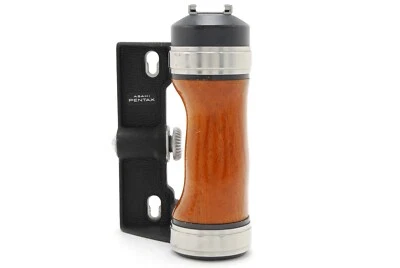【N MINT+++】ASAHI Pentax 6x7 67 Hot Shoe Wood Hand Grip - Image 1 of 4