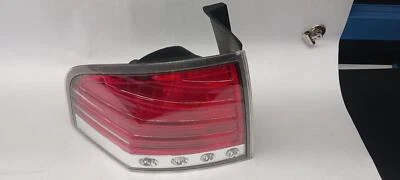 '07-'10 LINCOLN MKX Left driver Taillight outer OEM Grade A! - Image 1 of 4