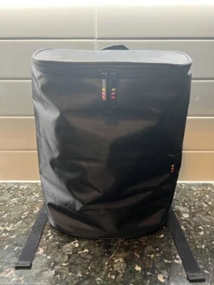 Mochila Apple Cooler Travel Employee Eat Well Challenge (incluyendo tarjeta dorada) Foto 1 de 4