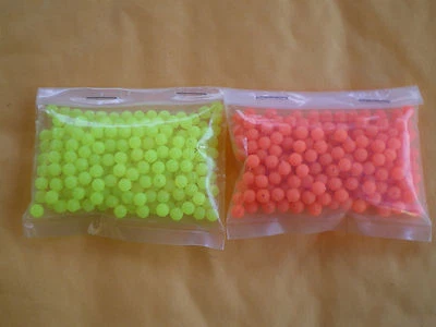 200 PCS. 7MM. SOFT GLOW PLASTIC LURE BEADS-CHARTREUSE/ORANGE 100 EACH .052 HOLE - Image 1 of 3