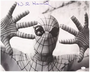 Foto firmada por Nicholas Hammond Amazing Spiderman 1977 16x20 en blanco y negro (JSA) - Imagen 1 de 2