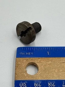 NOS Lauson Tecumseh OEM 29733 Screw - Picture 1 of 4