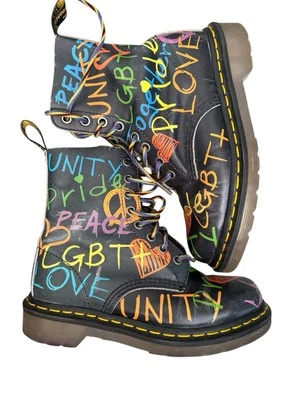 Botas de combate DR. MARTENS Pascal Pride 2 Peace Love LGBT+ arco iris damas talla 5 Foto 1 de 4