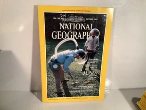 National Geographic October 1984 Vol 166. No 4 - Pollen,Maoris,Cortes w/ Map - Picture 1 of 5