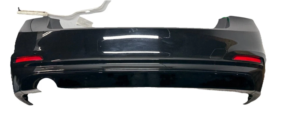 2016-2018 BMW F30 320i 328D 320i xDrive CAPA DE PARA-CHOQUE TRASEIRO FABRICANTE DE EQUIPAMENTO ORIGINAL - Imagem 1 de 4