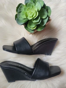 Sandalias sin cordones de cuña para mujer Madden Girl talla 7 negras punta abierta - Imagen 1 de 13