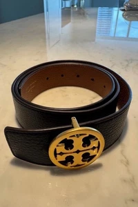 Cinturón Tory Burch 1,5 pulgadas Miller reversible con logotipo talla L negro/marrón - Imagen 1 de 6