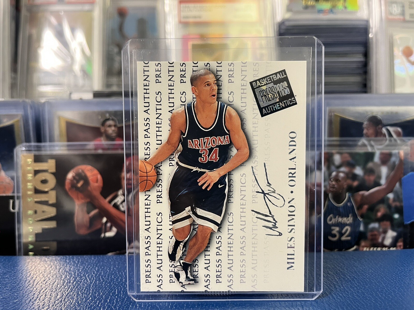 1998 Press Pass Authentics~ Miles Simon No.26 ~Arizona~ Hang Time Facsimile Auto