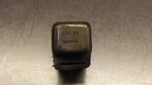 Relé eléctrico Yamaha 1981 XJ650G 3H5-00 T4-9 - Imagen 1 de 6