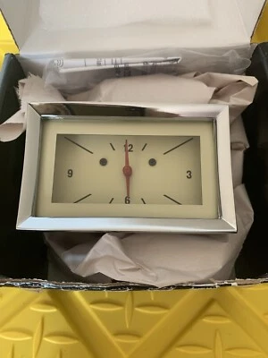 Reloj Chevrolet Chevy 1957 Classic Instruments bronceado CH57CLT nuevo Foto 1 de 3