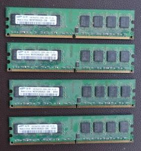 4GB (4 x 1GB) Samsung 2Rx8 PC2-5300U-555-12-E3 DDR2-667MHz SDRAM DIMM - Picture 1 of 2