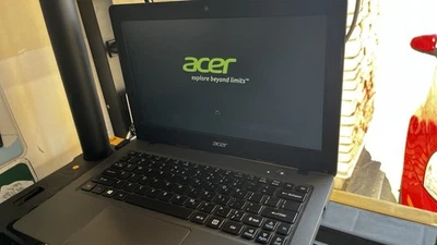 💻 Acer Aspire One Cloudbook 11.6” | Celeron N3050 | 2GB/32GB | Charger - Image 1 of 4