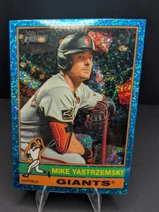 2025 Topps Heritage Chrome Light Blue Sparkle #470 Mike Yastrzemski Giants - Picture 1 of 2