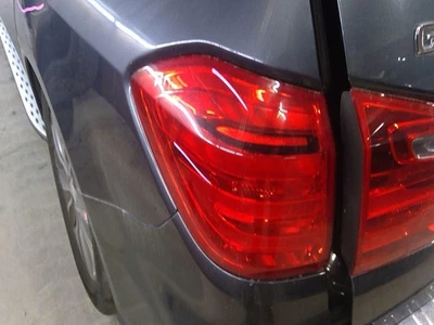 Conjunto de luz trasera izquierda usado se adapta a: Mercedes-Benz Mercedes clase gl 166 2013 tipo Foto 1 de 4
