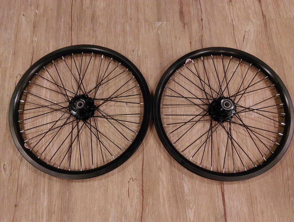 Strida 18" wheel set - black - Image 1 of 4