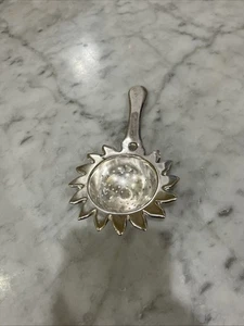 Vintage Teesieb über der Tasse Sonnenform versilbert - Bild 1 von 4