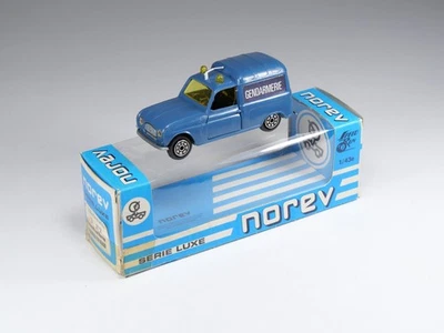 NOREV - SÉRIE LUXE / PLASTIGAM - 212 - R4 Gendarmerie - En boite - Photo 1/4