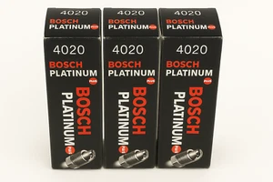 Lot of 3 Genuine Bosch Platinum Spark Plugs 4020 WR9DP 0242225553OP6 - Picture 1 of 7