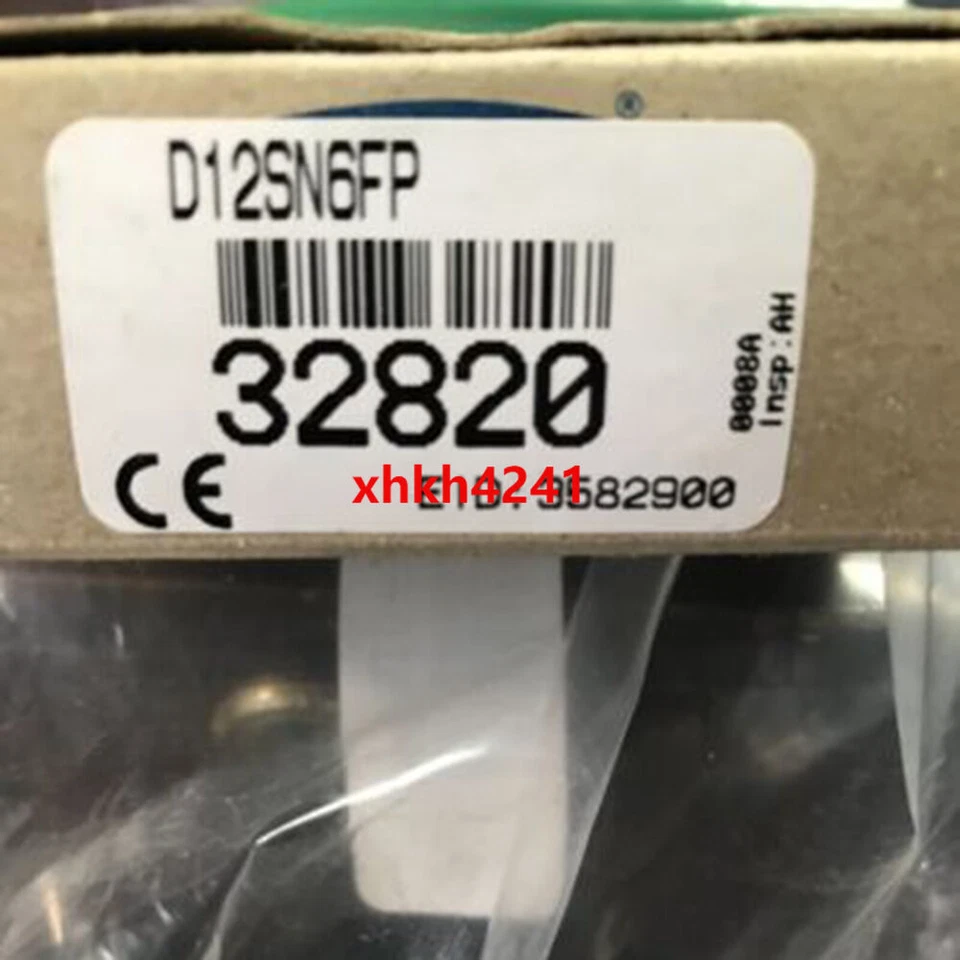 New Banner D12SN6FP Fiber Optic Sensor - Image 1 of 1