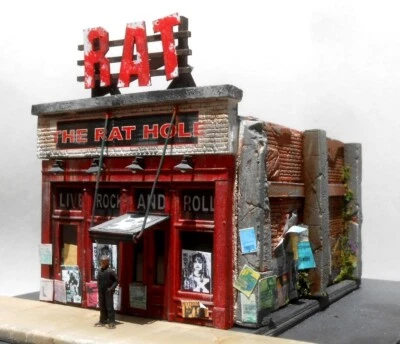 Downtown Deco N Scale Building Kit The Rat Hole For Your Bad Part Of Town! - Image 1 of 4