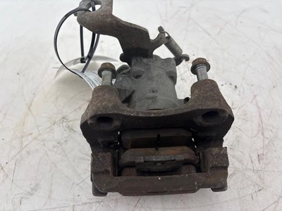 Pinza de freno de disco trasera derecha Lexus CT200H 2011-2017 OEM Foto 1 de 4