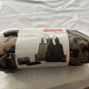 Lufthansa Reisenthel Business Class Amenity Bag - Picture 1 of 5