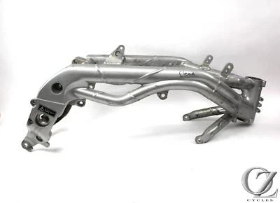 01 Triumph Daytona 955i 955 Main Frame Chassis Clean Straight Foto 1 de 4