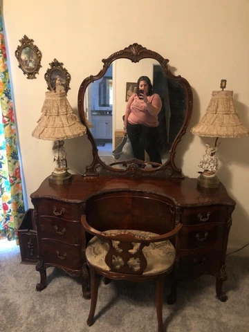 Antique King Size Bedroom Set- brown, great condition- beautiful Cover