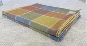 Vintage Colourful Check Lightweight Wool Blend Double Queen Blanket 245x190cm - Picture 1 of 24