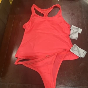 NWT Oakley Women’s Tankini In Sunset Size L High Leg Retail $132 - Picture 1 of 12