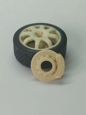 Freni AP Racing + 5 cerchi e pneumatici Rally Renault Clio 1/18 Ottomobile Norev - Immagine 1 di 4