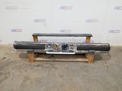 88 1988 FORD F150 XLT REAR BUMPER ASSEMBLY CHROME WITH PADS  Foto 1 de 4