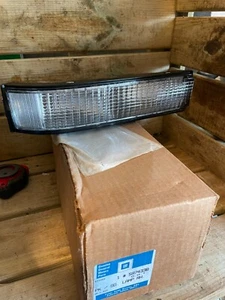 NOS 1988 1995 Chevy Truck Front RH Parking Lamp #5974338 #16506240 & 16056242 - Picture 1 of 7