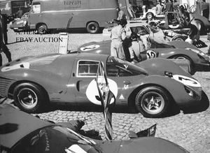 Ferrari 330 P3 paddock pits photo 24 Hours of Le Mans 1966 - photograph - Picture 1 of 1