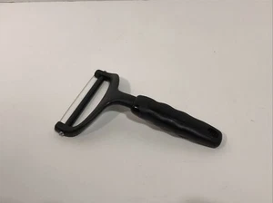 Farberware Käse Gemüse Lebensmittel Schneider mit Kunststoff schwarz Griff - Bild 1 von 4