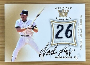 1/1 Wade Boggs 2024 Sportkings Game Used Memorabilia PATCH/ On Card Autograph - Picture 1 of 2