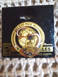 Jacksonville Jaguars Millennium GOLDEN Logo NFL Football Lapel Pin ~ NEW CARDED - Picture 1 of 3