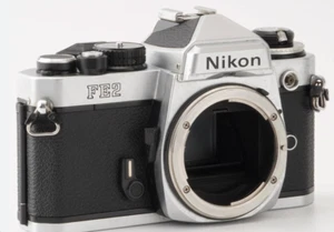 USATA fotocamera reflex pellicola Nikon FE2 FE 2 35 mm corpo argento dal Giappone - Foto 1 di 1
